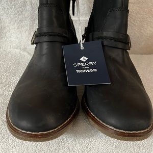 Sperry Woman’s Seaport Storm Short Shackle Boot- NWT- Black- Size 7